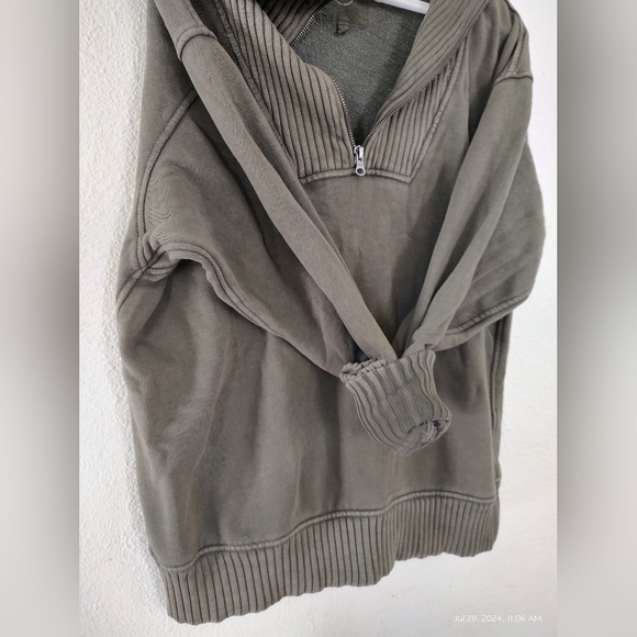 Sold Aerie zip up - Picture 3 of 8
